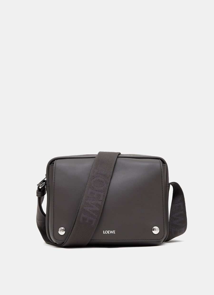 Medium Pebble Messenger Bag for Men