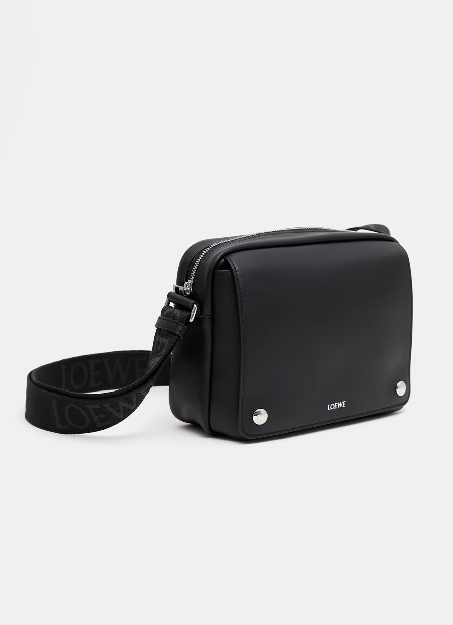 Medium Pebble Messenger Bag for Men