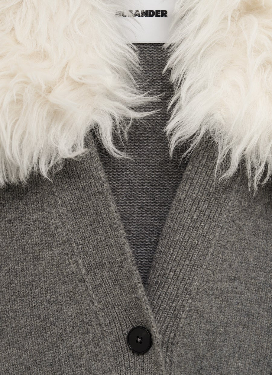 V-Neck Cardigan with Fur Collar