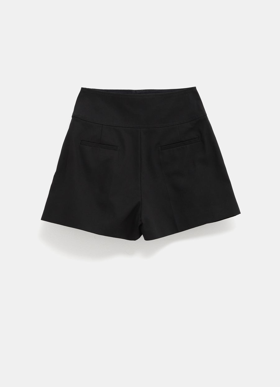 Seam Pleated Shorts