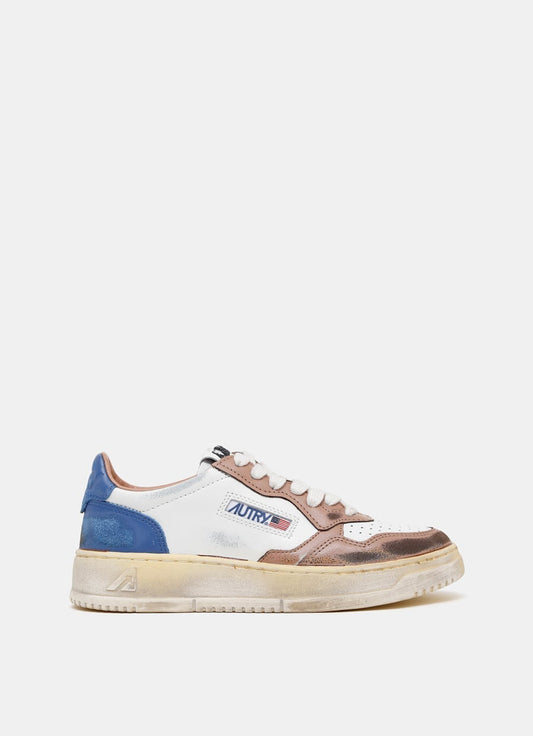 Women’s Super Vintage Medalist Low Top Sneakers