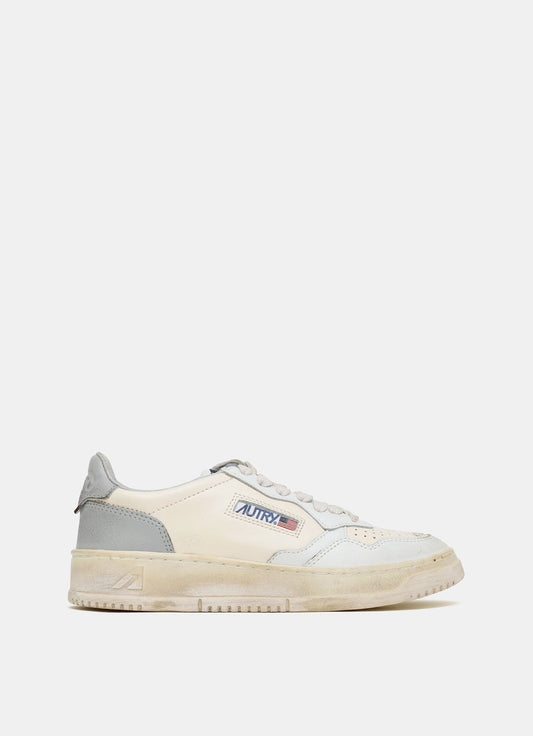 Super Vintage Medalist Low Top Sneakers