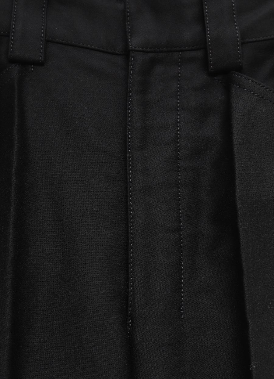Pleated Straight Pants
