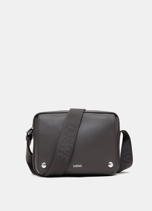 Medium Pebble Messenger Bag for Men