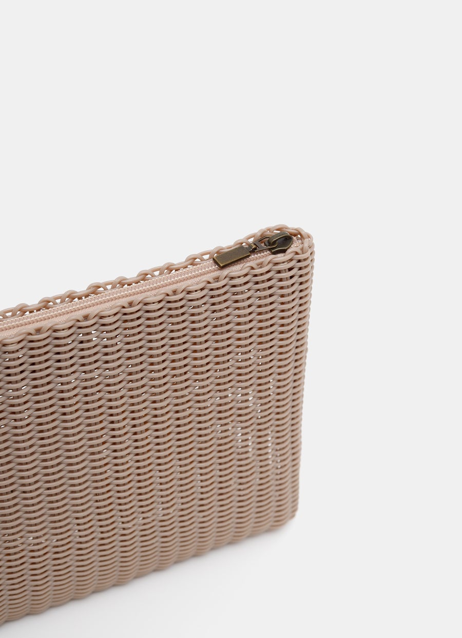 Large Clutch