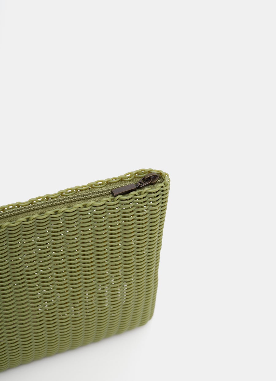 Large Clutch