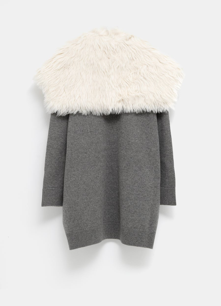V-Neck Cardigan with Fur Collar