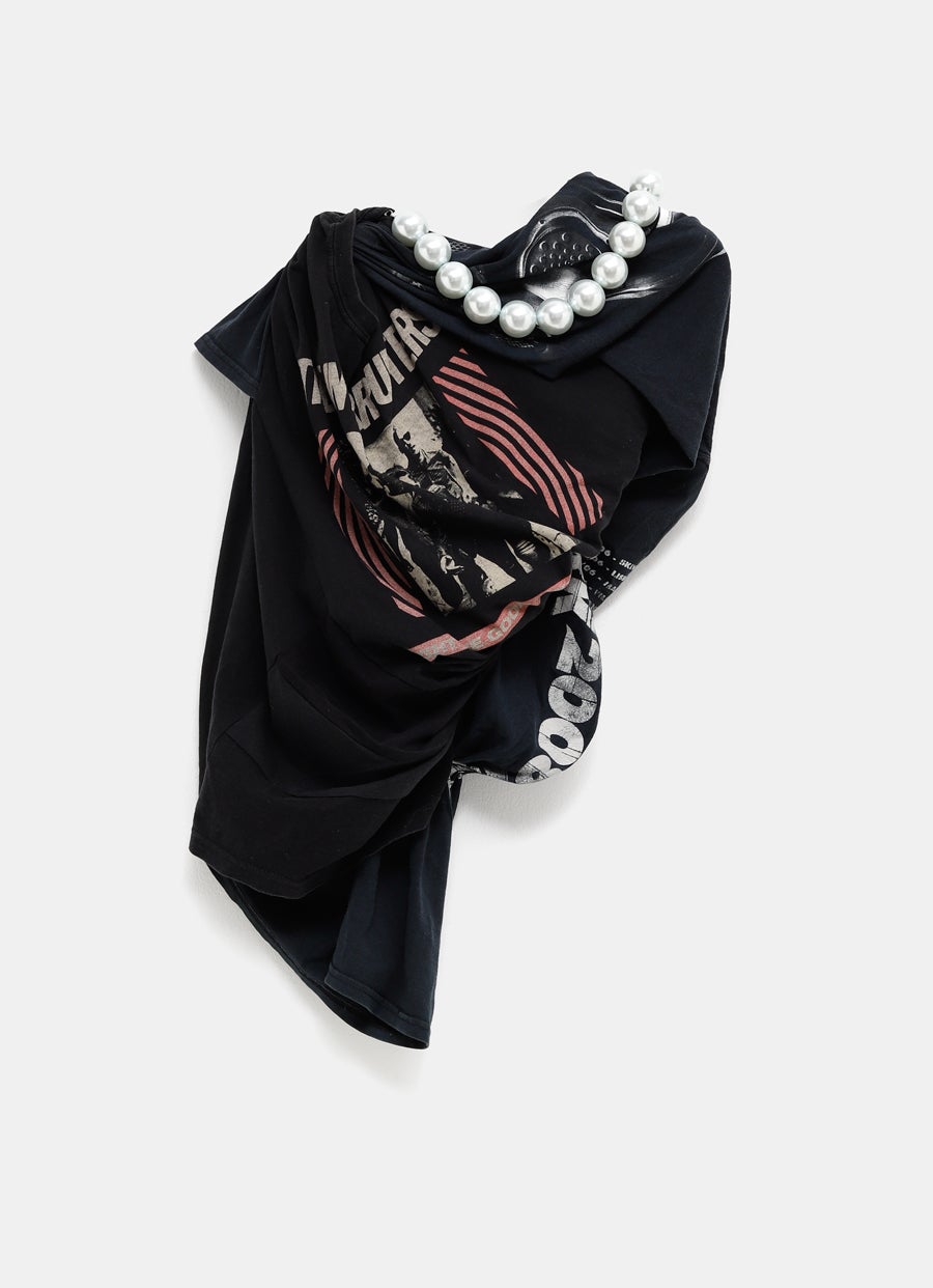 Twisted Necklace T-Shirt